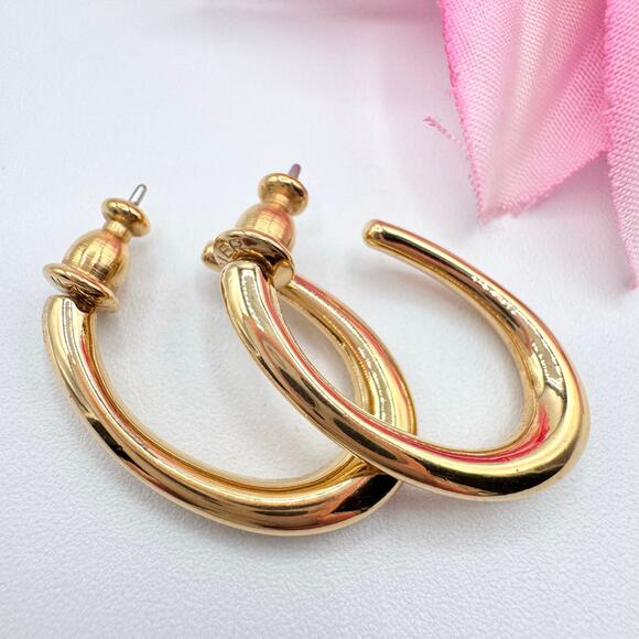 Vintage Napier Oblong Hoop Earrings Shiny Gold Tone Signed Chic Classic Luxe - Picture 1 of 8